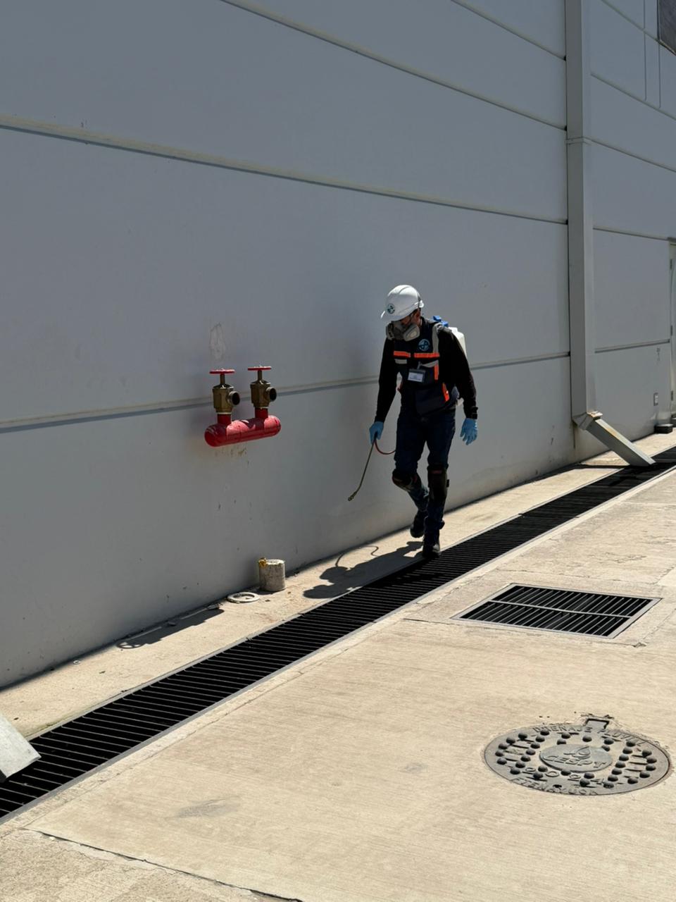 Técnico especialista trabajando